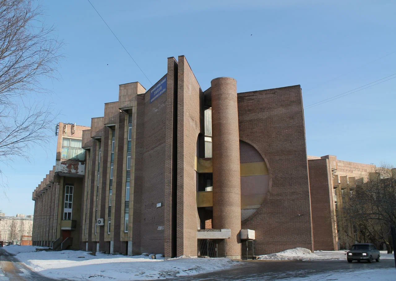 СПБ ГБ ПОУ «КОЛЛЕДЖ «ЗВЁЗДНЫЙ»