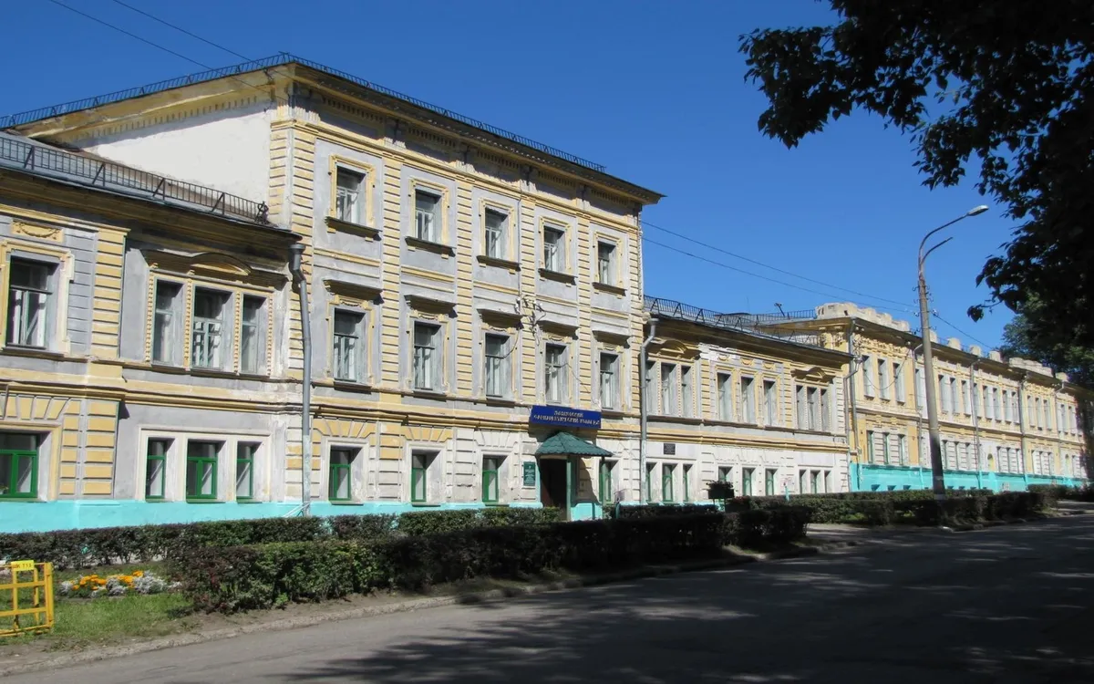 Ульяновский фармацевтический колледж